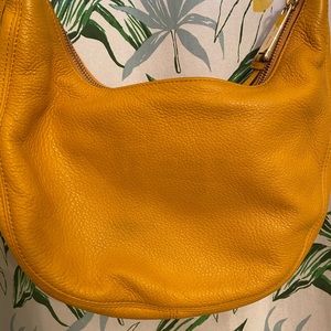 Michael Kors Bags - MK Crossbody Purse. Michael Kors Bags - MK Crossbody Purse.